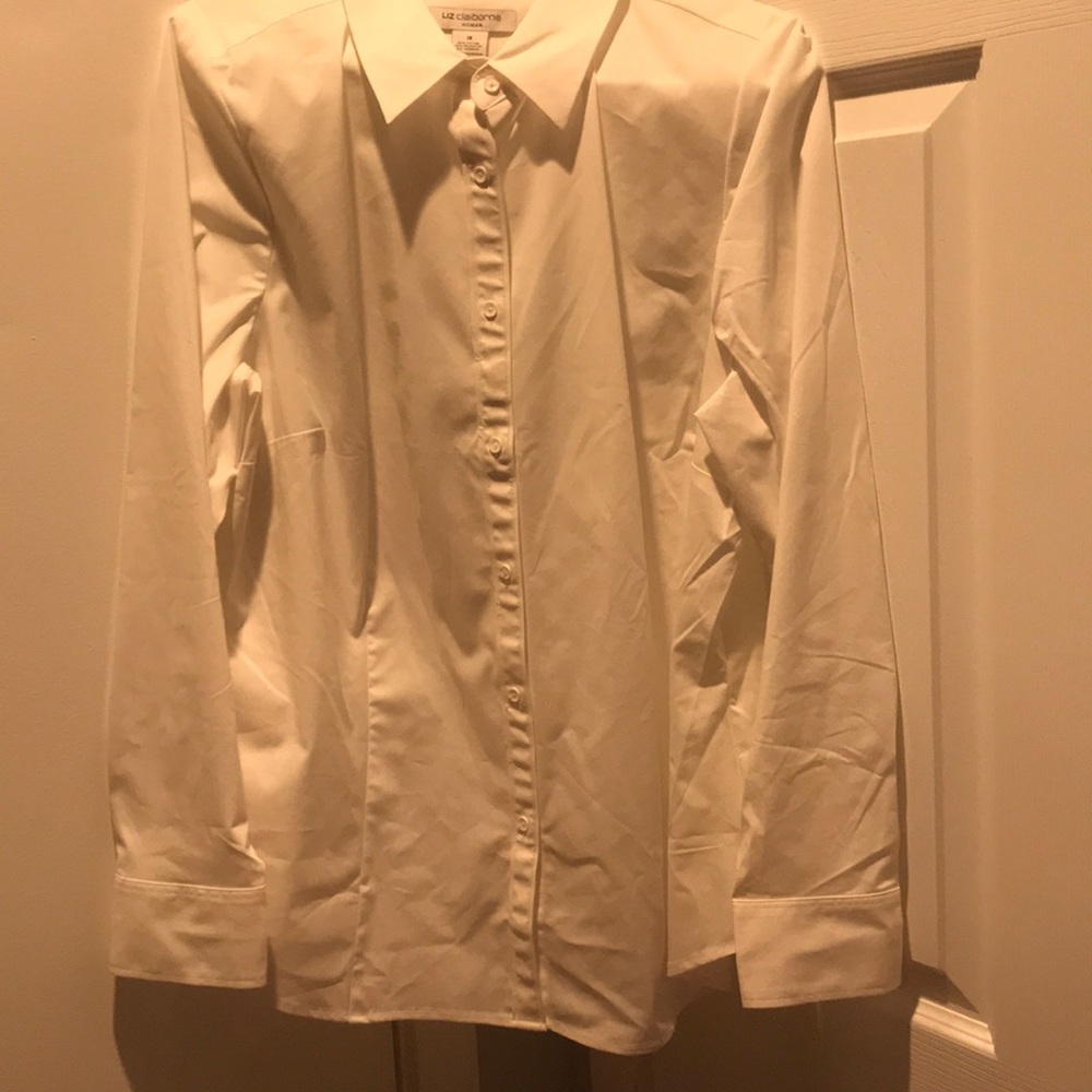White man tailored blouse